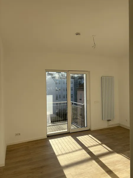 4-Zimmer Wohnung, WG geeignet, modernisiert, teilmöbeliert, in Weißensee — photo 1